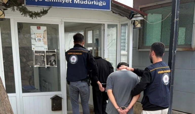 DATÇA'DA KESİNLEŞMİŞ HAPİS CEZASIYLA ARANAN 2 FİRARİ YAKALANDI