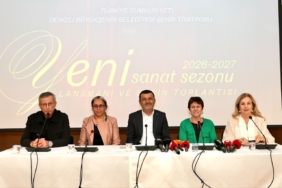 DENİZLİ BÜYÜKŞEHİR ŞEHİR TİYATROSU PERDELERİNİ AÇIYOR ŞEHİR TİYATROSU 2026-2027 SEZONUNA İDDİALI BAŞLIYOR