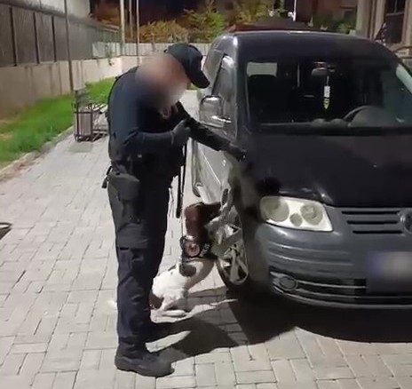 ARAÇLARIN MOTORUNDA UYUŞTURUCU SEVK EDEN 3 ŞÜPHELİ TUTUKLANDI