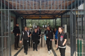 DENİZLİ'DE OKULLARDA DEDEKTÖRLÜ GÜVENLİK SEFERBERLİĞİ