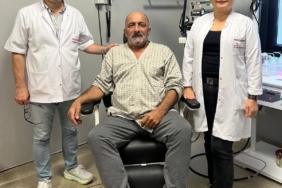 DİLİNDEKİ TÜMÖR 6 SAATLİK AMELİYATLA ÇIKARILDI