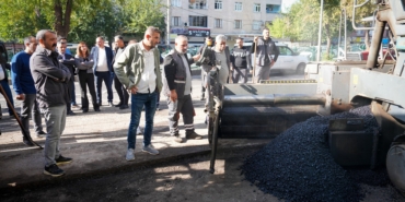 DİYARBAKIR'DA ALTYAPI ÇALIŞMALARI TAMAMLANAN CADDELERE 4 BİN 200 TON ASFALT SERİLECEK