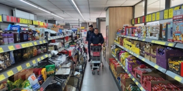 ERZİNCAN'DA 137 MARKET DENETLENDİ, 4 İŞLETME HAKKINDA İŞLEM BAŞLATILDI