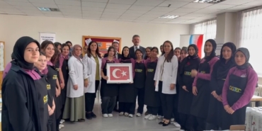 ERZİNCAN'DA ÖĞRENCİLERE YÖNELİK KÂĞIT RÖLYEF KURSU BAŞLATILDI