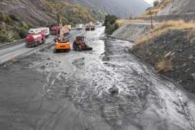 ERZİNCAN'DA SEL VE HEYELANIN YOL AÇTIĞI TAHRİBAT HAVADAN GÖRÜNTÜLENDİ