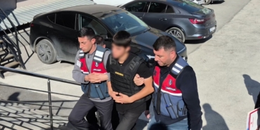 AMCASINI SİLAHLA VURAN 15 YAŞINDAKİ LİSE ÖĞRENCİSİ ADLİYEYE SEVK EDİLDİ