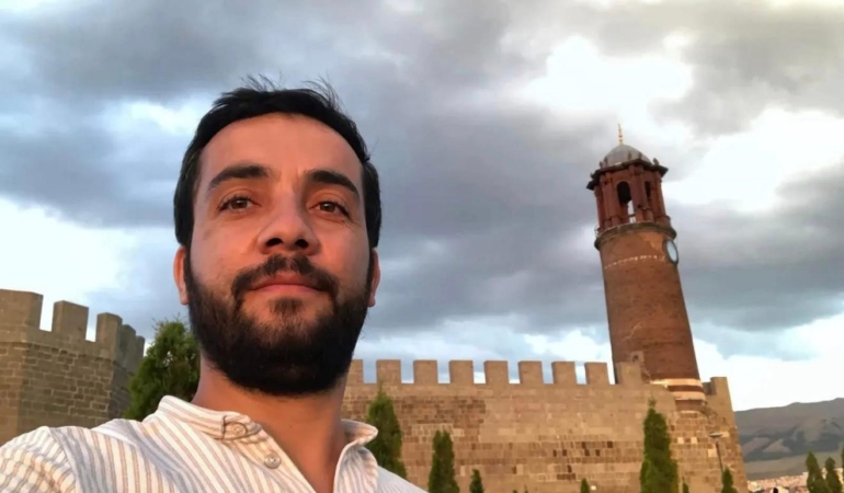 KOMŞU KURŞUNUYLA SON BULAN HAYATIN ARDINDAKİ ACI HİKAYE EŞİYLE YETİŞTİRME YURDUNDA BÜYÜYEN 2 ÇOCUK BABASI, KOMŞU KURŞUNUYLA ÖLDÜRÜLDÜ