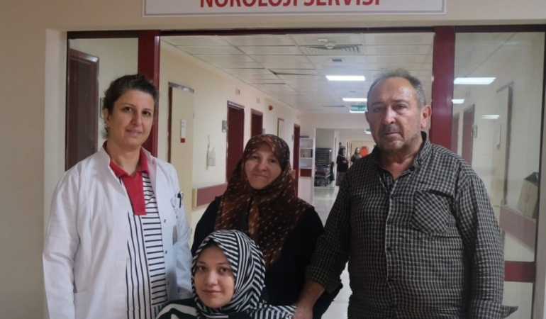 KÜTAHYA'DA ERİŞKİN SMA HASTASINA İLK KEZ RİSDİPLAM TEDAVİSİ BAŞLANDI