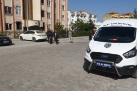 MALATYA'DA EŞİNİ BIÇAKLAYARAK ÖLDÜREN ŞAHIS İNTİHARA KALKIŞTI