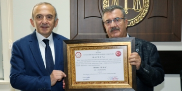 MANİSA TSO BAŞKANI MEHMET YILMAZ MAZBATASINI ALDI