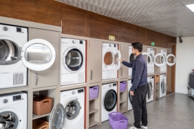 MERSİN'DE ÇAMAŞIR KAFEDEN 9 BİN 800 ÖĞRENCİ YARARLANDI