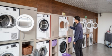 MERSİN'DE ÇAMAŞIR KAFEDEN 9 BİN 800 ÖĞRENCİ YARARLANDI