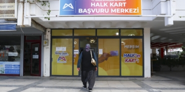 MERSİN'DE HALK KART İLE 70 BİN HANEYE DESTEK SAĞLANDI
