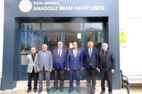 MEZUN OLDUĞU OKULA YILLAR SONRA REKTÖR OLARAK DÖNDÜ