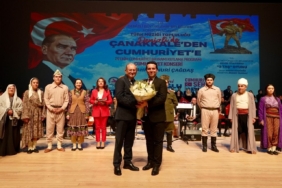 MİLLİ MÜCADELE RUHU SAHNEYE TAŞINDI