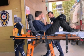 MOTOSİKLETİNİ TAMİR EDERKEN PARMAĞI KOPTU