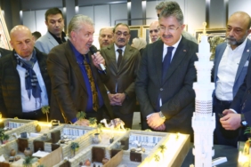 MUKADDES EMANETLER VE KÂBE ÖRTÜLERİ SERGİSİ AÇILDI