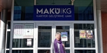 'OKUMANIN YAŞI YOK' DEDİ 62 YAŞINDA ÜNİVERSİTEYE BAŞLADI