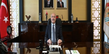 VALİ KÖŞGER; "CUMHURİYET BAĞIMSIZLIK VE ORTAK GELECEĞİMİZİN EN GÜÇLÜ TEMİNATIDIR"