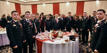VALİ KÖŞGER;  "İSTİKBALDE DAHA İDDİALI BİR TÜRKİYE HEDEFİYLE YÜRÜYECEĞİZ"