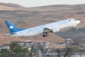 VAN'DA YAKALANAN DÜZENSİZ GÖÇMENLER SINIR DIŞI EDİLDİ