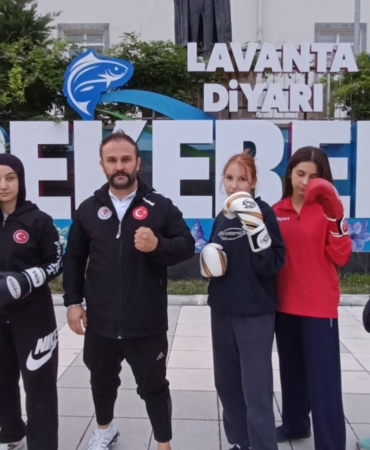 YOZGAT'TAN AVRUPA ŞAMPİYONASI'NA UZANAN BAŞARI GÜLTEKİN ASLAN, ÜST MİNİKLER AVRUPA BOKS ŞAMPİYONASI'NDA MİLLİ TAKIM ANTRENÖRÜ OLARAK YER ALACAK