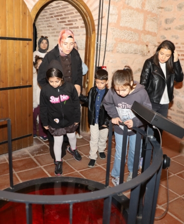 ZİNDANKAPI'DA ÇOCUKLAR SANAT VE TARİHLE BULUŞTU