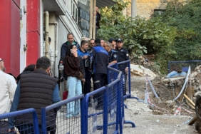 ZONGULDAK'TA BİNA ÇÖKMESİNİN ARDINDAN TAHLİYELER SÜRÜYOR: 28 DAİRELİ APARTMAN BOŞALTILDI
