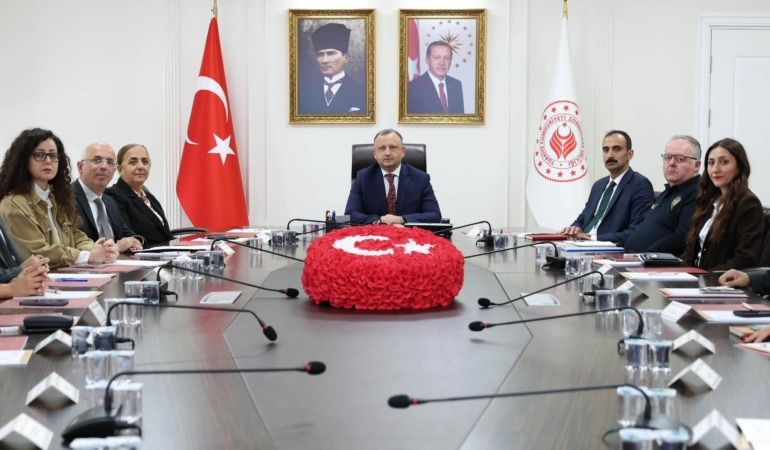 ZONGULDAK'TA KADINA YÖNELİK ŞİDDETLE MÜCADELE TOPLANTISI