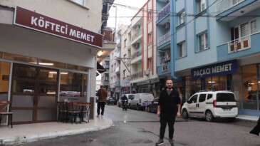 İzmir’de bu sokaktaki dükkanları görenler ‘kim bu Memet’ diyor